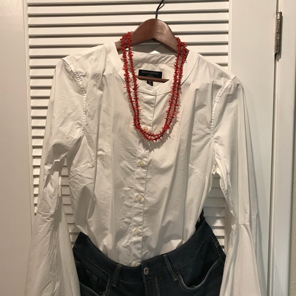 Banana Republic fitted white shirt